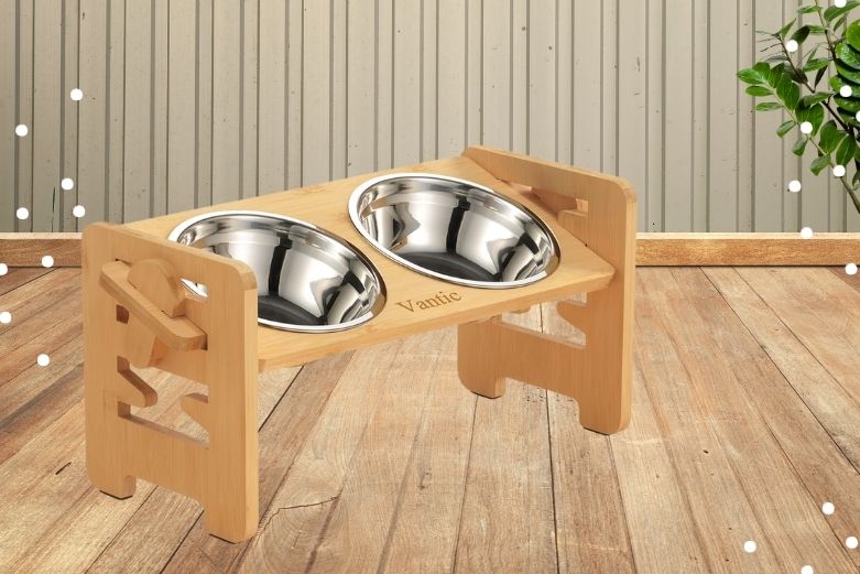 Erhöhter Hundenapf aus Holz - höhenverstellbar